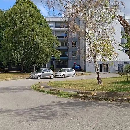 Parking Gratuit, Garage Velo, Proche Tramway